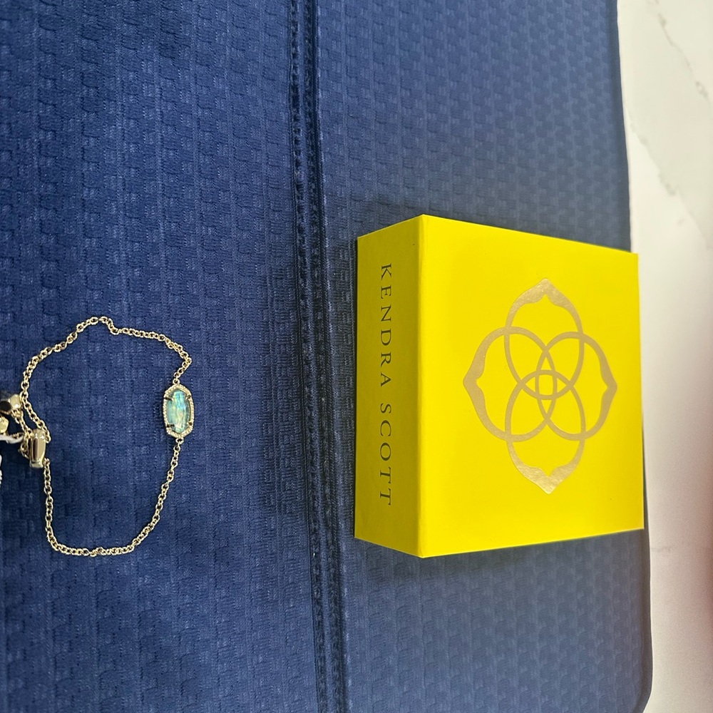 Kendra Scott Iridescent Blue Bracelet with Silver Chain